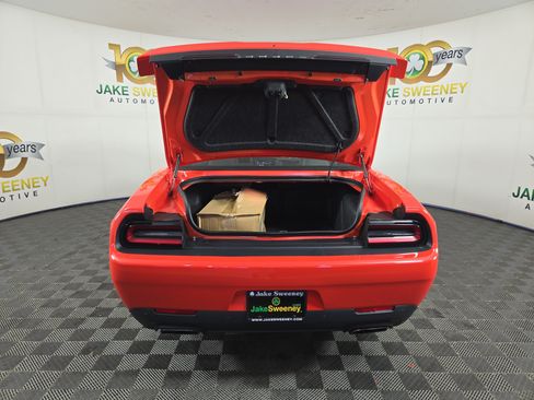 Used 2018 Dodge Challenger R/T Plus RWD image 33