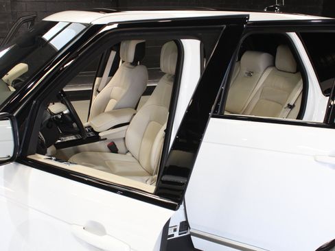 Used 2022 Land Rover Range Rover P525 Westminster Edition AWD/4WD image 29