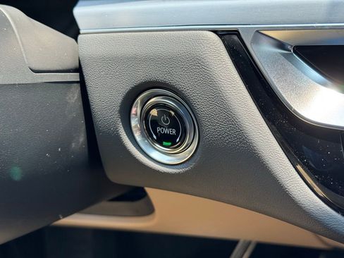 New 2025 Cadillac Lyriq Luxury image 30