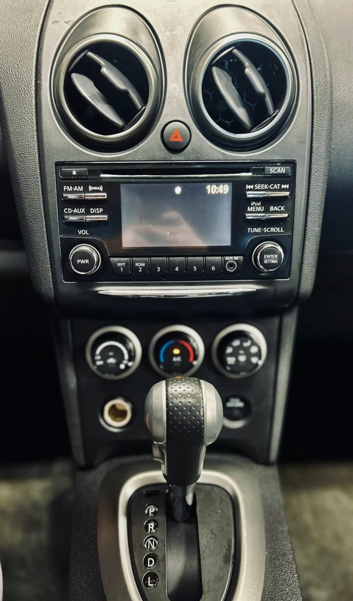 Used 2015 Nissan Rogue S w/ Convenience Package AWD/4WD image 16
