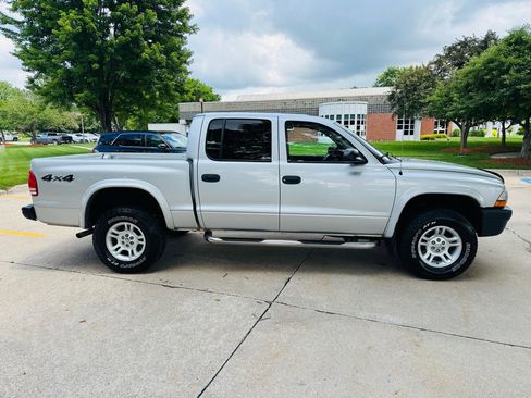 Used 2003 Dodge Dakota Sport AWD/4WD image 2