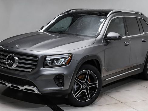 New 2026 Mercedes-Benz GLB 250 4MATIC image 1