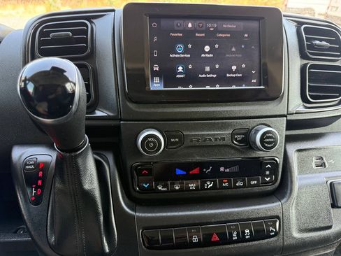 Used 2024 RAM ProMaster 2500 w/ Safety Group FWD image 32