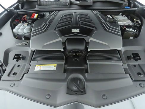 Used 2020 Lamborghini Urus image 30