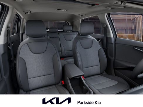 New 2025 Kia Niro EX Touring image 15