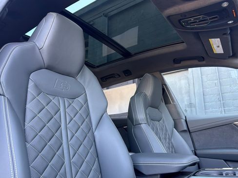 New 2026 Audi SQ8 Prestige AWD/4WD image 15