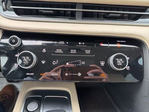 Used 2024 INFINITI QX60 Luxe image 29