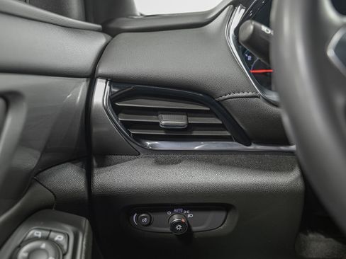 Used 2023 Chevrolet Traverse LT w/ LPO, Floor Liner Package image 18