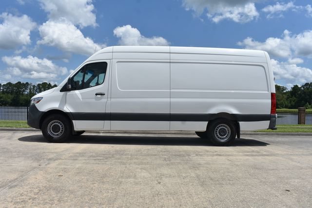 Used 2022 Mercedes-Benz Sprinter 2500 image 7
