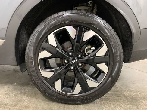 Used 2023 Kia Sportage X-Line w/ X-Line Premium Package AWD/4WD image 5