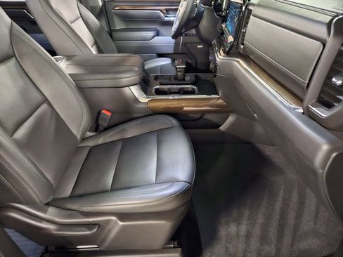 Used 2024 Chevrolet Silverado 1500 LT Trail Boss w/ LT Trail Boss Premium Package image 20