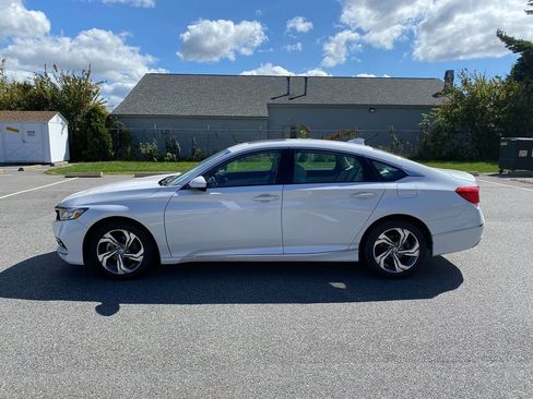 Used 2018 Honda Accord EX image 9