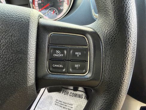 Used 2013 Dodge Grand Caravan SXT image 37