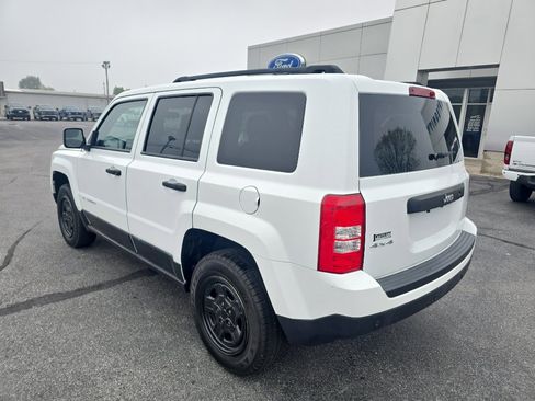 Used 2014 Jeep Patriot Sport image 8