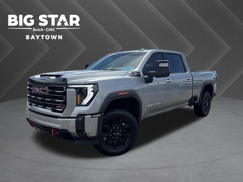 Used 2025 GMC Sierra 2500 AT4 AWD/4WD image 1