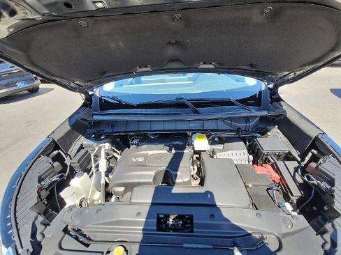 Used 2022 Nissan Pathfinder SV image 28