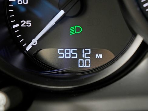 Certified 2023 Porsche Macan S AWD/4WD image 26