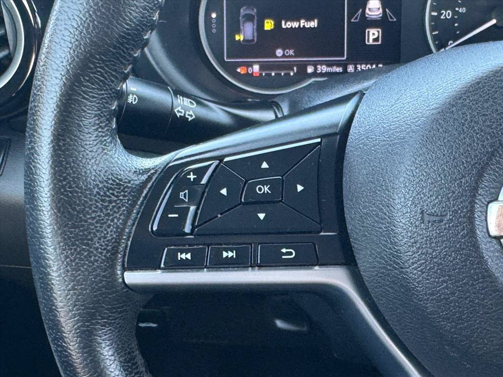 Used 2019 Nissan Kicks SR w/ SR Premium Package FWD image 16