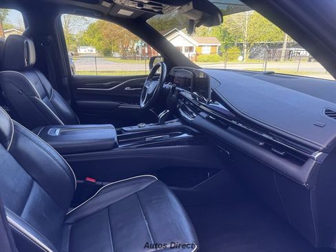 Used 2021 Cadillac Escalade Sport w/ Driver Assist Tech Package image 34