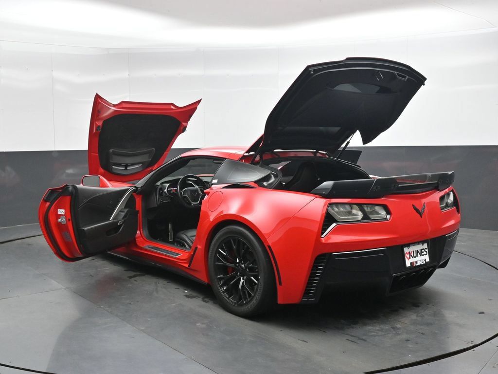 Used 2016 Chevrolet Corvette Z06 w/ 2LZ Preferred Equipment Group RWD image 52