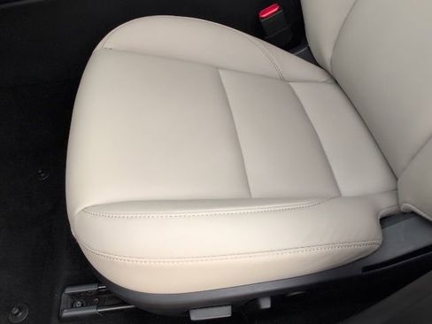 Used 2025 MAZDA MAZDA3 s image 11