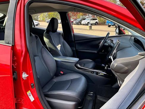 Certified 2020 Toyota Prius Prime XLE image 8