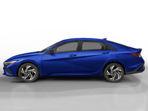 New 2025 Hyundai Elantra Sport image 3