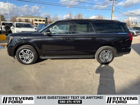 Used 2025 Ford Expedition Max Active AWD/4WD image 8