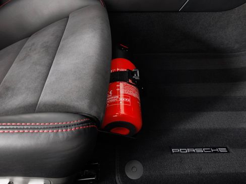 Used 2018 Porsche 911 GT2 RS RWD image 41