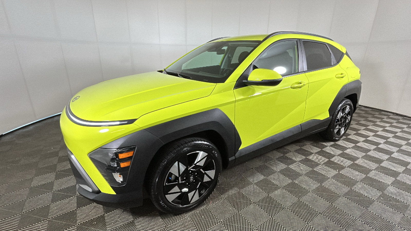 Used 2024 Hyundai Kona SEL FWD image 8