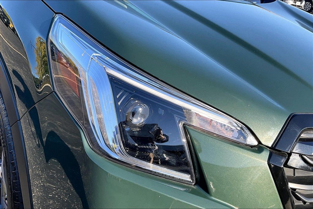 Certified 2024 Subaru Forester Premium AWD/4WD image 28