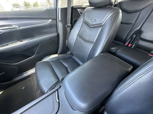 Used 2018 Cadillac XT5 Luxury image 21
