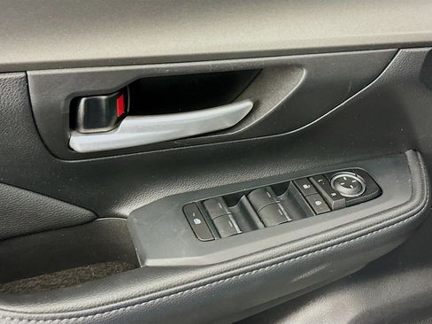 Used 2025 Toyota Grand Highlander XLE image 15