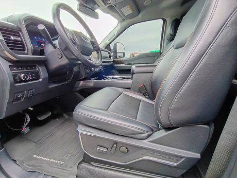 Used 2024 Ford F350 Lariat w/ Lariat Ultimate Package AWD/4WD image 12