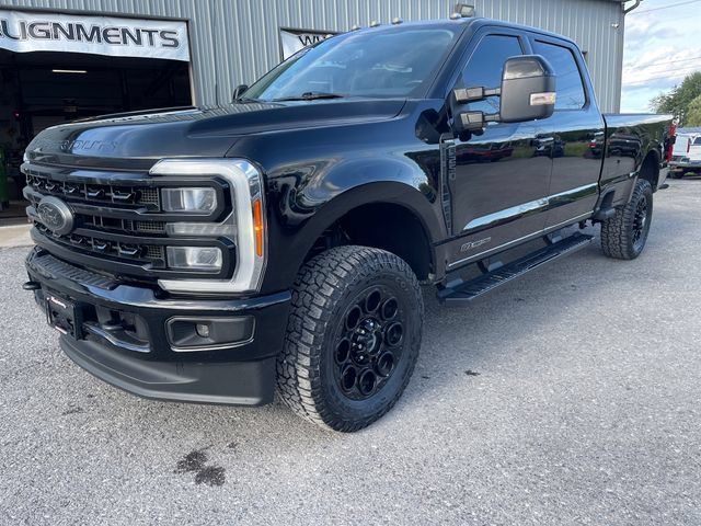Used 2023 Ford F250 Lariat w/ Black Appearance Package AWD/4WD image 3