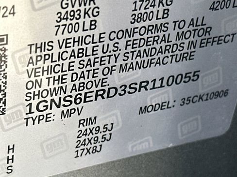 Used 2025 Chevrolet Suburban RST w/ RST Capability Package AWD/4WD image 33