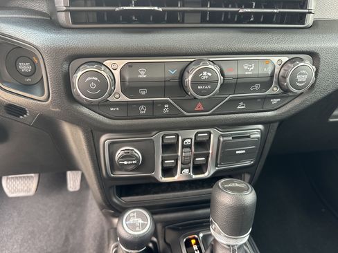 New 2026 Jeep Gladiator Sport AWD/4WD image 65
