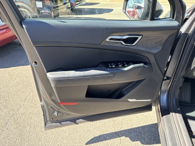 Used 2023 Kia Sportage X-Line AWD/4WD image 10