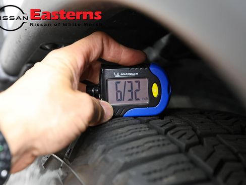 Used 2025 Nissan Rogue SV AWD/4WD image 28