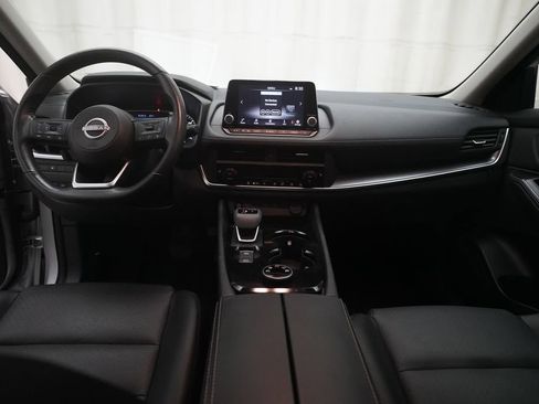 Used 2024 Nissan Rogue SV w/ SV Premium Package AWD/4WD image 5