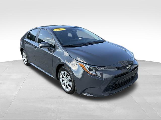 Used 2025 Toyota Corolla LE FWD image 8