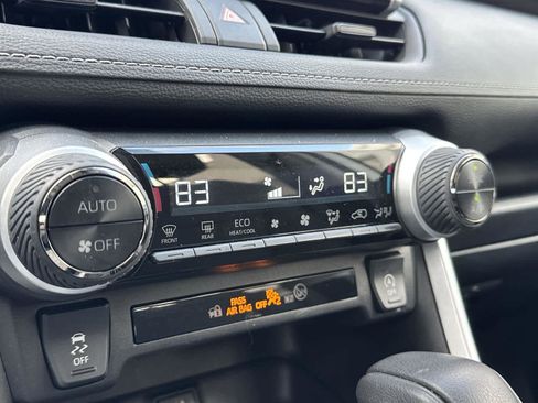 Used 2024 Toyota RAV4 XLE image 32