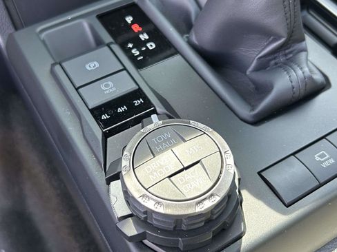 Used 2025 Toyota 4Runner TRD Off-Road Premium image 26