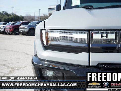 New 2025 GMC Hummer EV 3X image 44