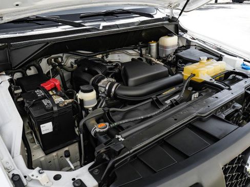 Used 2019 Nissan NV 1500 S image 48