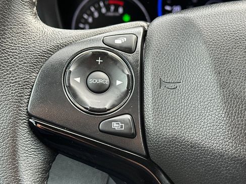 Used 2022 Honda HR-V Sport image 25