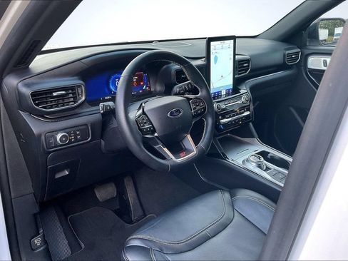 Used 2021 Ford Explorer ST w/ Equipment Group 401A AWD/4WD image 18