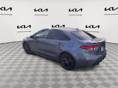 Used 2025 Toyota Corolla SE image 6