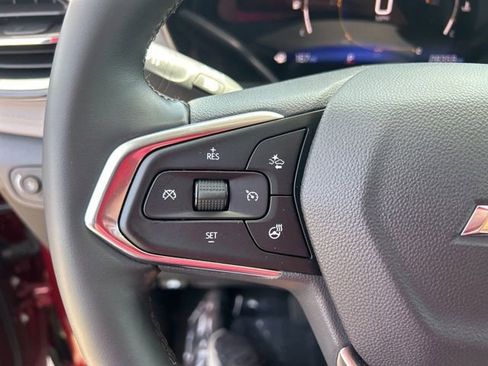 Used 2024 Chevrolet TrailBlazer LT w/ LT Cold Weather Package FWD image 17