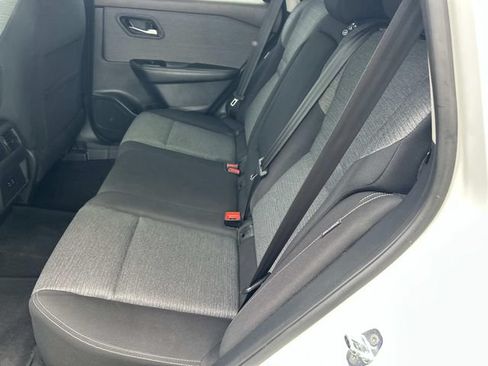 Used 2022 Nissan Rogue SV AWD/4WD image 20